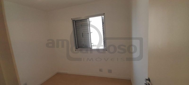 APARTAMENTO COM 2 DORMITÓRIOS, SACADA COM CHURRASQUEIRA E ESTACIONAMENTO