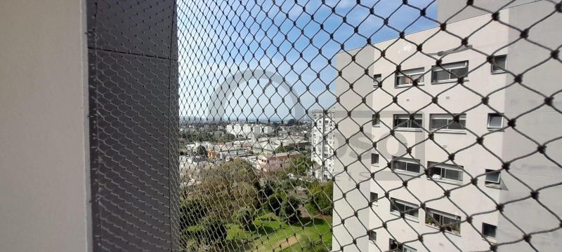 APARTAMENTO COM 2 DORMITÓRIOS, SACADA COM CHURRASQUEIRA E ESTACIONAMENTO