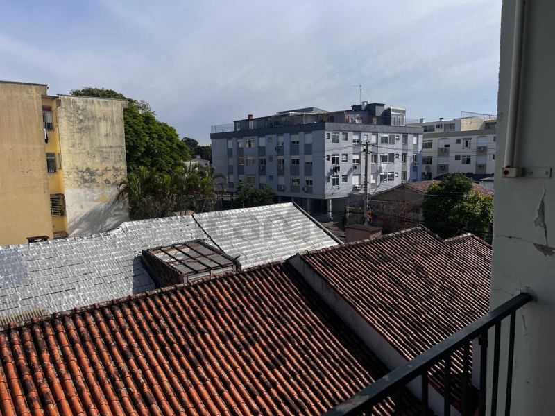Apartamento com 2 quartos, 2 banheiros e 84m² à venda no bairro Sao Sebastiao, Porto Alegre