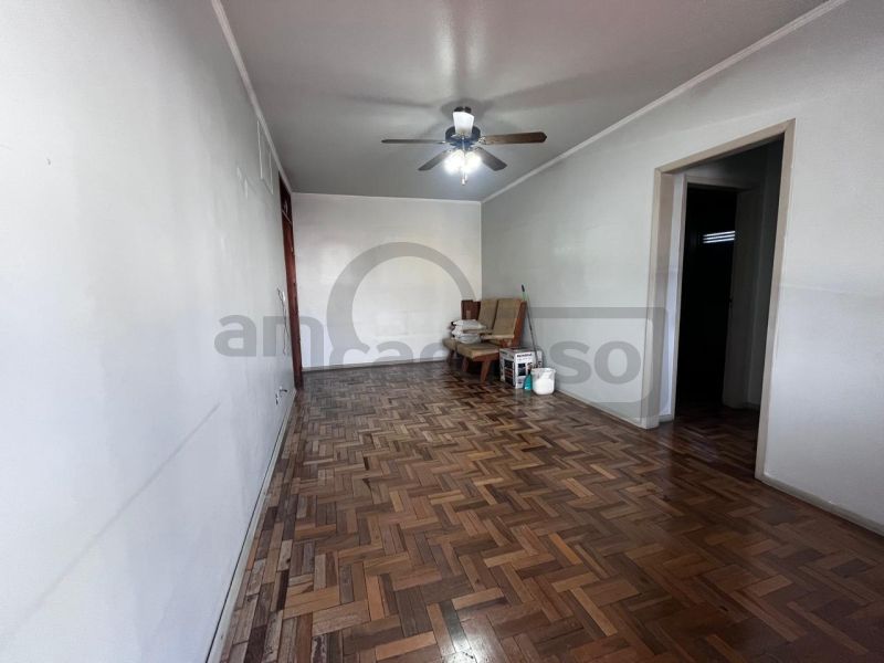 Apartamento com 2 quartos, 2 banheiros e 84m² à venda no bairro Sao Sebastiao, Porto Alegre