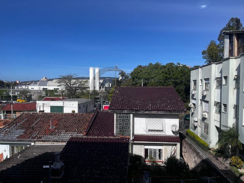 Apartamento com 2 quartos, 2 banheiros e 84m² à venda no bairro Sao Sebastiao, Porto Alegre