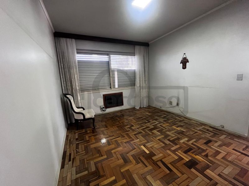 Apartamento com 2 quartos, 2 banheiros e 84m² à venda no bairro Sao Sebastiao, Porto Alegre