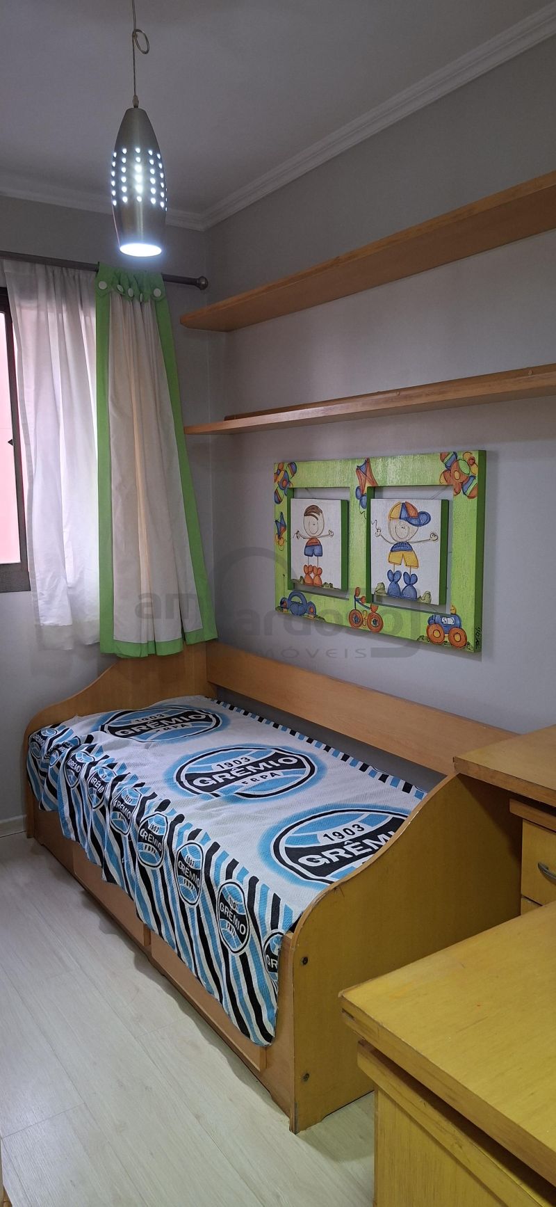 Apartamento 3 dormitórios semi mobiliado no Edificio Andaluzia