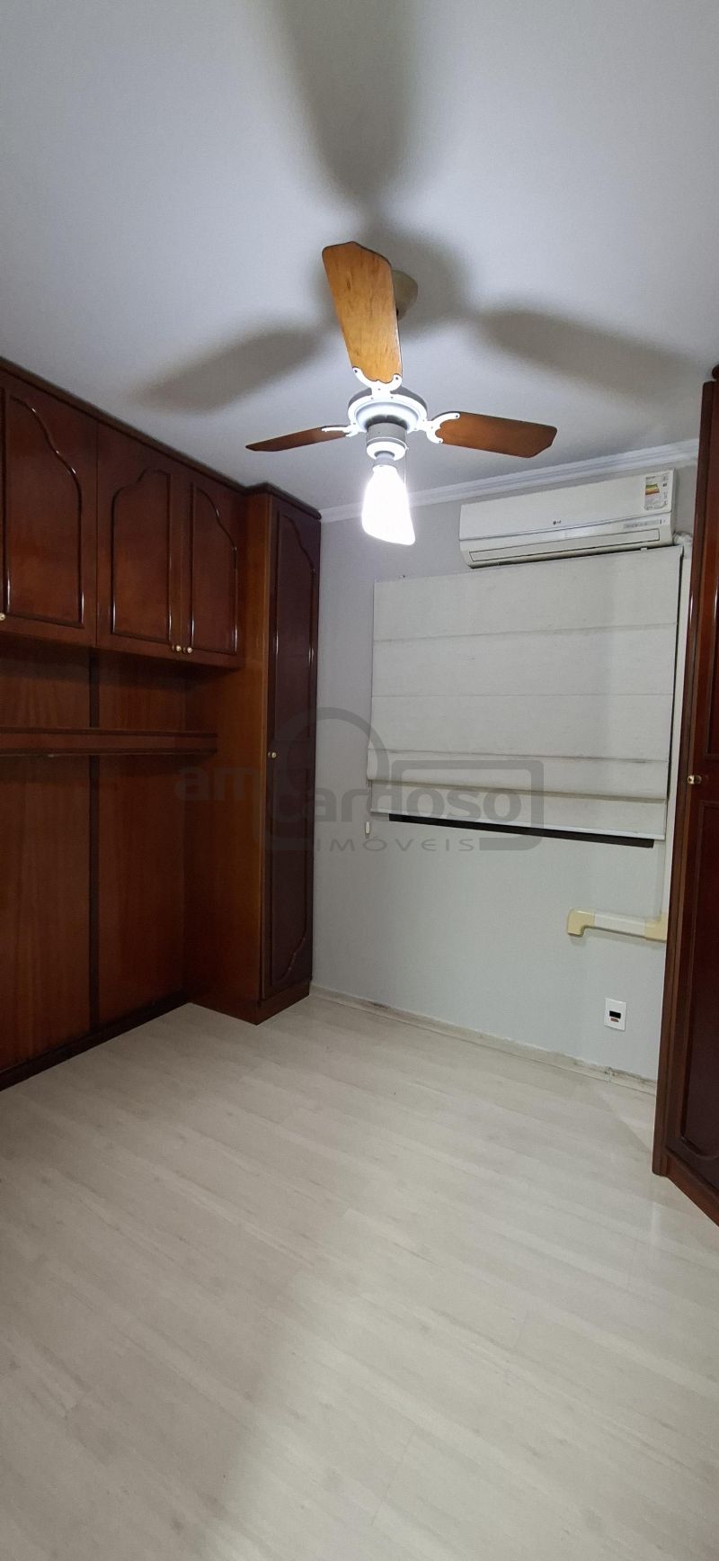 Apartamento 3 dormitórios semi mobiliado no Edificio Andaluzia