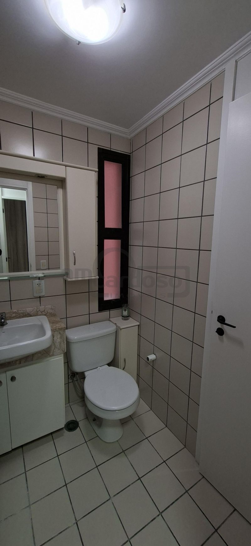 Apartamento 3 dormitórios semi mobiliado no Edificio Andaluzia
