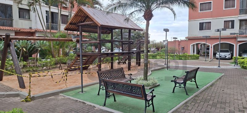 Apartamento 3 dormitórios semi mobiliado no Edificio Andaluzia