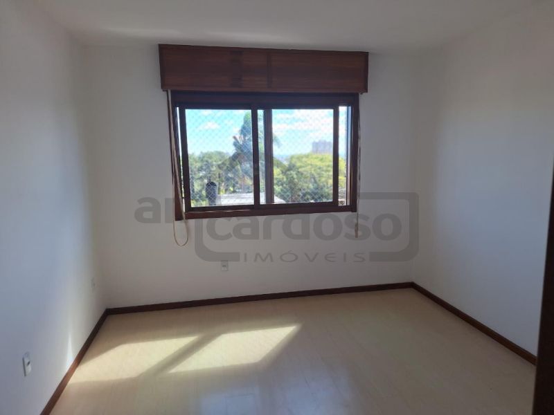 APARTAMENTO COM 2 DORMITÓRIOS, SENDO UMA SUÍTE EM EDIFICIO DE GABARITO NOS ALTOS DO BAIRRO