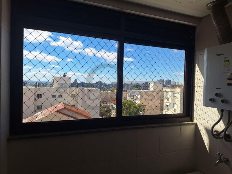 APARTAMENTO COM 2 DORMITÓRIOS, SENDO UMA SUÍTE EM EDIFICIO DE GABARITO NOS ALTOS DO BAIRRO