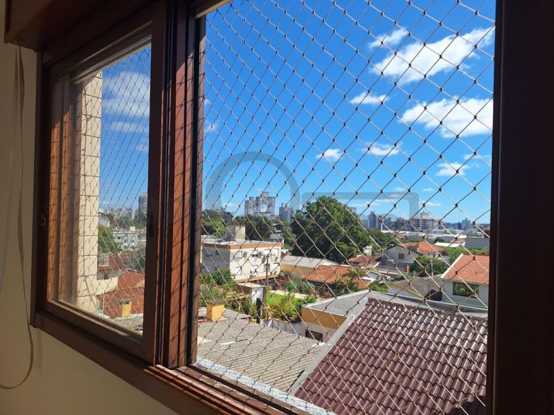 APARTAMENTO COM 2 DORMITÓRIOS, SENDO UMA SUÍTE EM EDIFICIO DE GABARITO NOS ALTOS DO BAIRRO