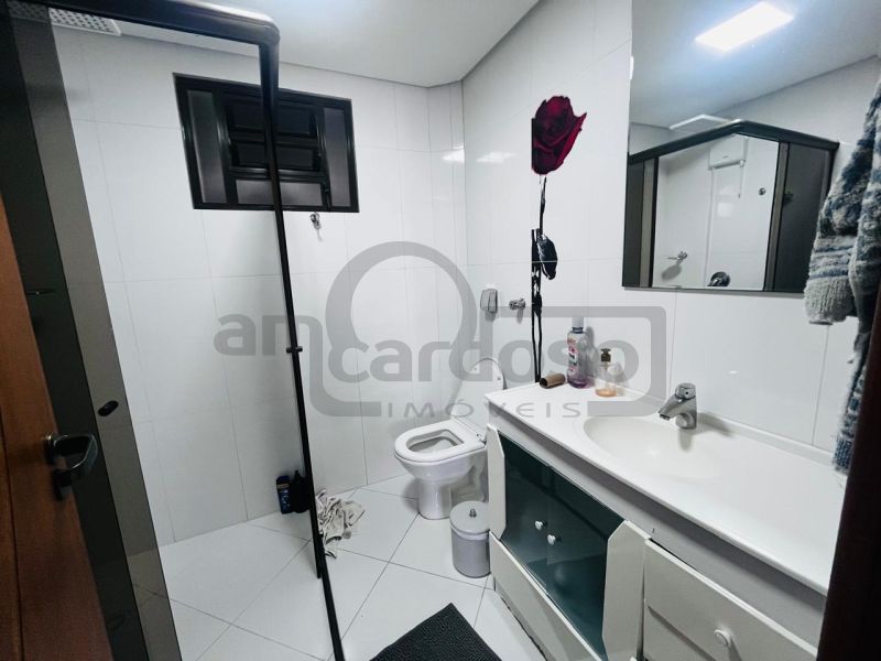 ACEITA FINANCIAMENTO - AP 3 DORMITORIOS, 1º ANDAR, GARAGEM .