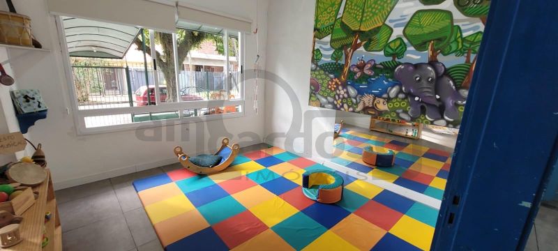 CASA A VENDA - COMERCIAL OU RESIDENCIAL - JARDIM LINDOIA