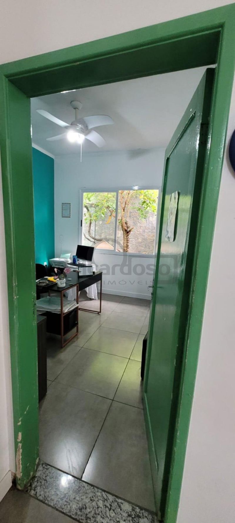 CASA A VENDA - COMERCIAL OU RESIDENCIAL - JARDIM LINDOIA