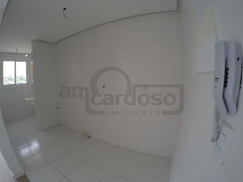 APARTAMENTO DE 1 DORMITÓRIO, SACADA COM CHURRASQUEIRA, GARAGEM COBERTA, INFRA COMPLETA