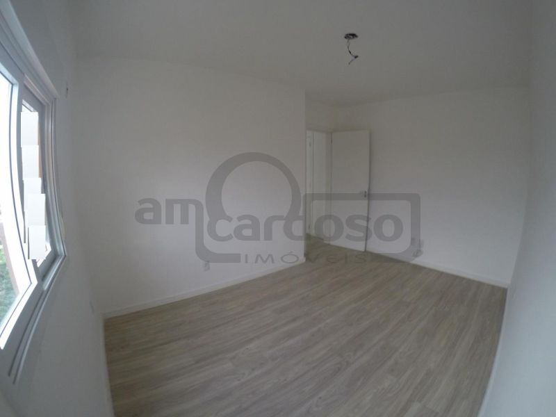APARTAMENTO DE 1 DORMITÓRIO, SACADA COM CHURRASQUEIRA, GARAGEM COBERTA, INFRA COMPLETA