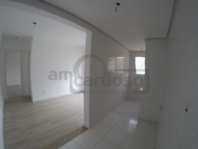 APARTAMENTO DE 1 DORMITÓRIO, SACADA COM CHURRASQUEIRA, GARAGEM COBERTA, INFRA COMPLETA