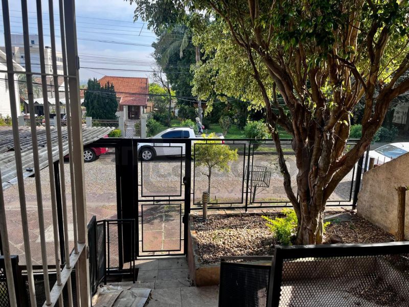 ACEITA FINANCIAMENTO - casa 3 dormitorios no Parque São Sebastião - Porto Alegre