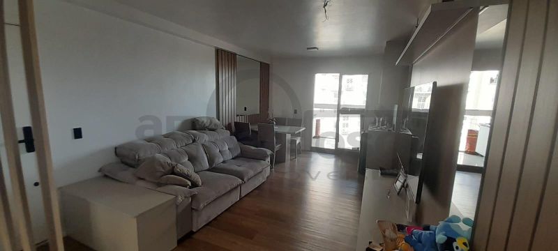 APARTAMENTO COM 3 DORMITÓRIOS, SENDO UMA SUÍTE, SEMI MOBILIADO, ESTACIONAMENTO PARA 2 CARROS, CONDOMÍNIO COM INFRA ESTRUTURA COMPLETA.