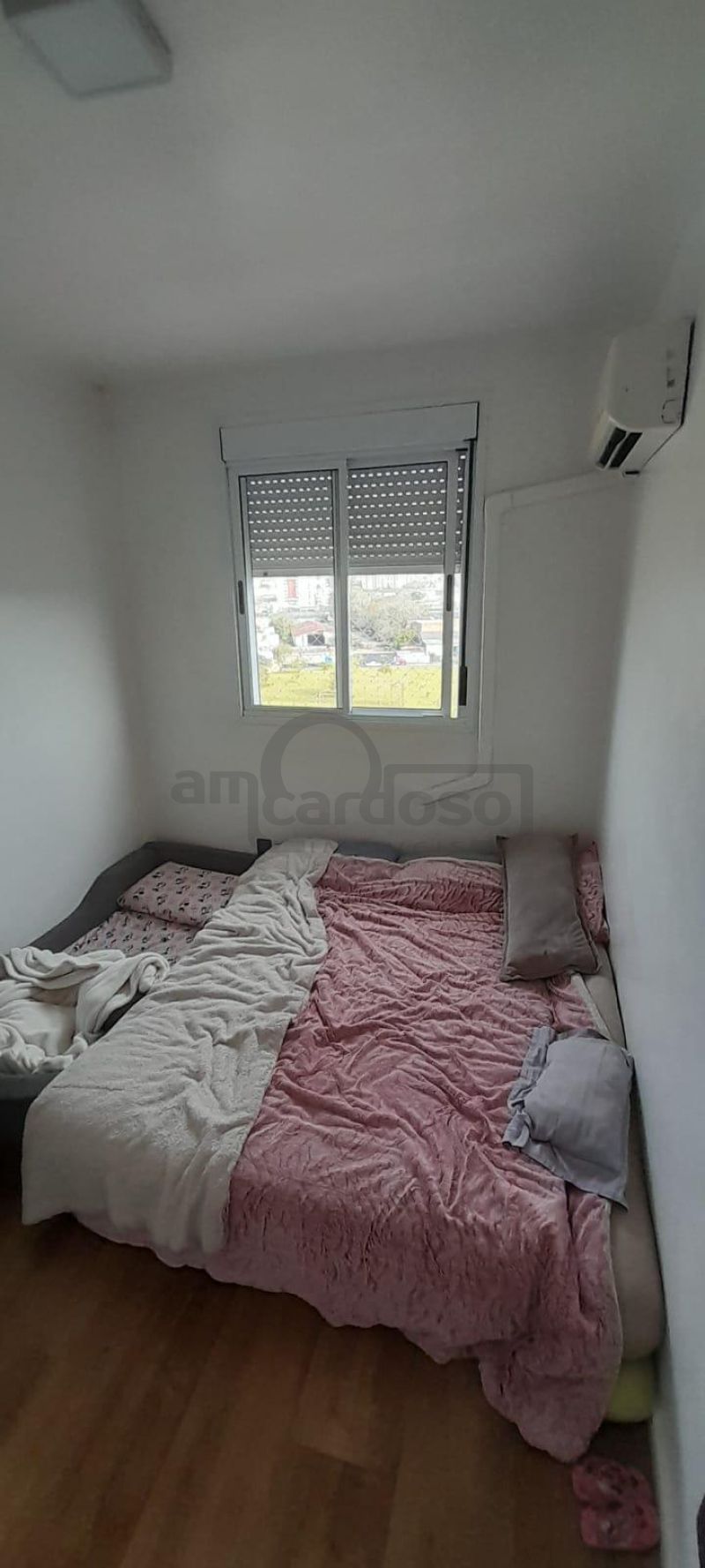 APARTAMENTO COM 3 DORMITÓRIOS, SENDO UMA SUÍTE, SEMI MOBILIADO, ESTACIONAMENTO PARA 2 CARROS, CONDOMÍNIO COM INFRA ESTRUTURA COMPLETA.