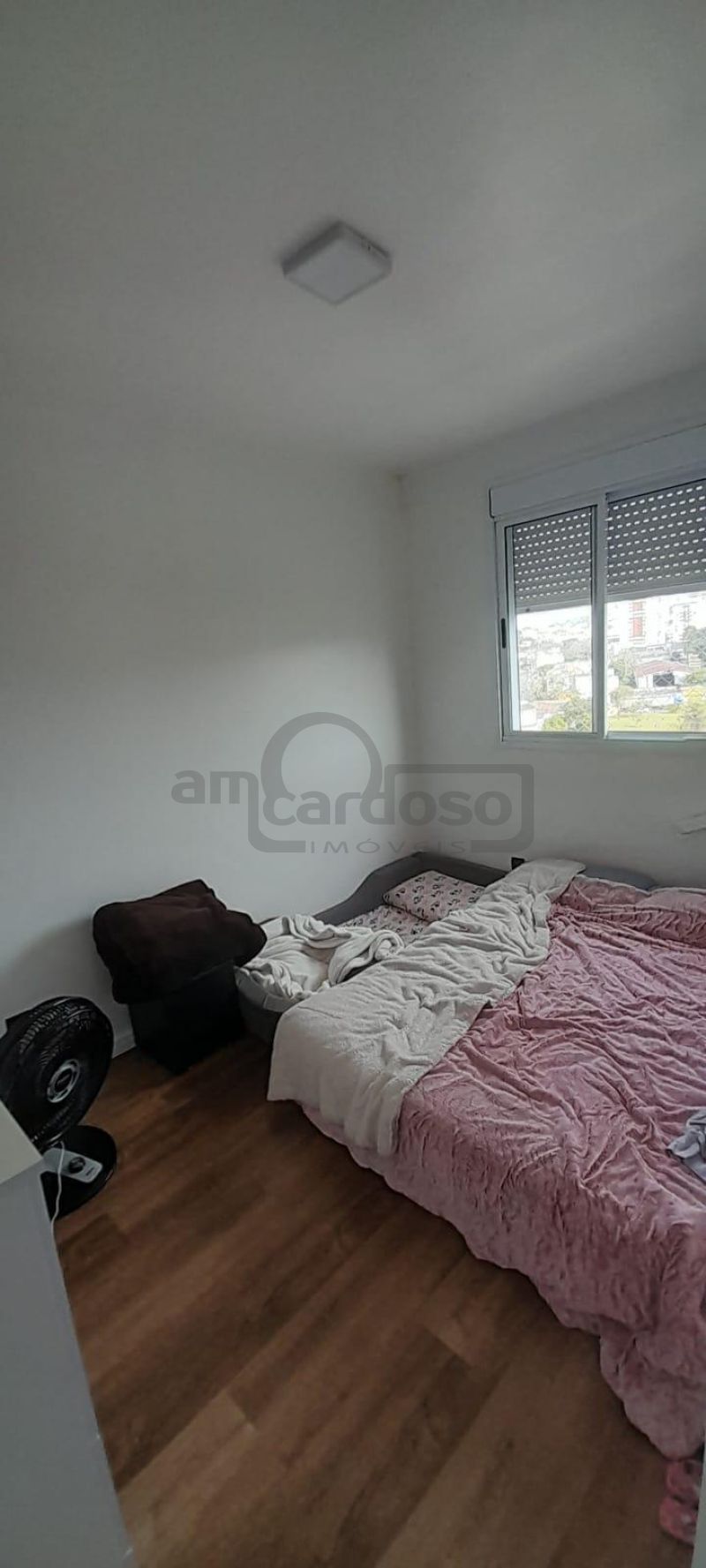 APARTAMENTO COM 3 DORMITÓRIOS, SENDO UMA SUÍTE, SEMI MOBILIADO, ESTACIONAMENTO PARA 2 CARROS, CONDOMÍNIO COM INFRA ESTRUTURA COMPLETA.