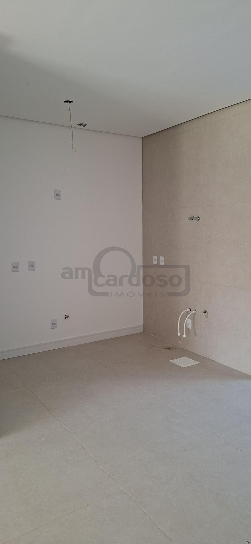 Casa com 3 suítes - Alto Padrão no Jardim Itu
