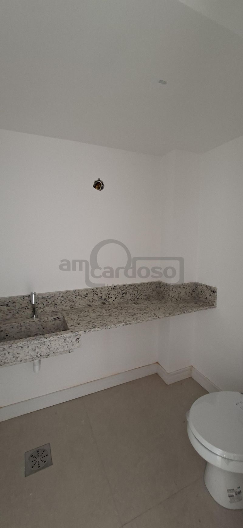 Casa com 3 suítes - Alto Padrão no Jardim Itu