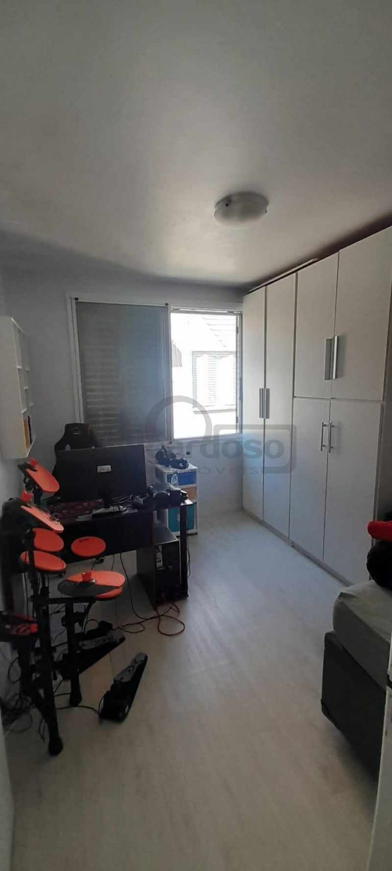 APARTAMENTO COM 2 DORMITÓRIOS, OPÇÃO PARA O TERCEIRO DORMITÓRIO, ESTACIONAMENTO CONDOMINIAL, NA AV. PLINIO BRASIL MILANO JUNTO AV. GRÉCIA