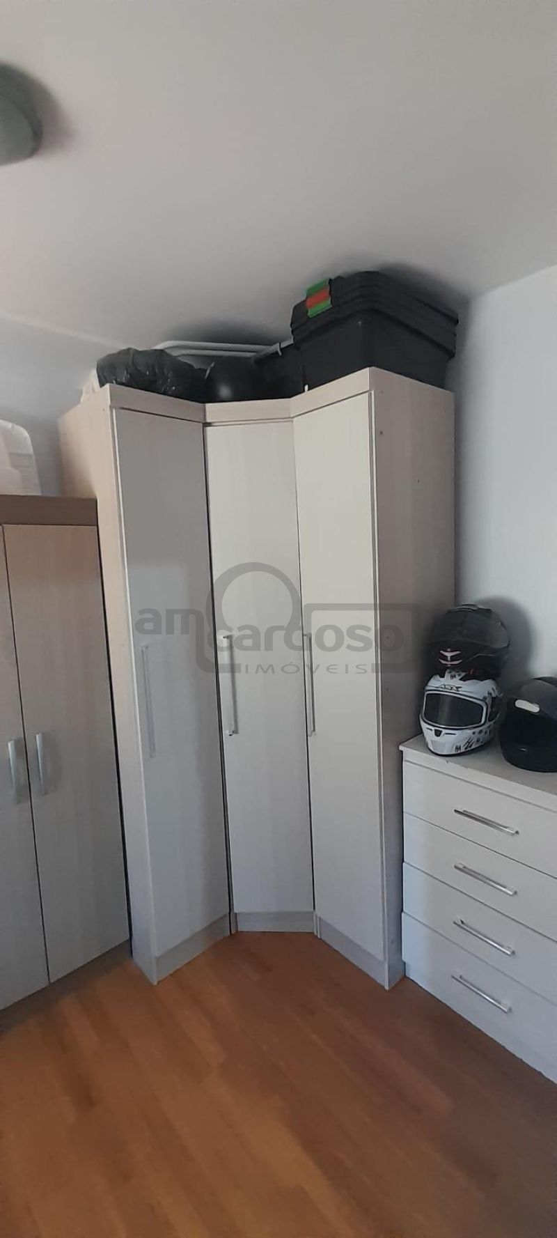 APARTAMENTO COM 2 DORMITÓRIOS, OPÇÃO PARA O TERCEIRO DORMITÓRIO, ESTACIONAMENTO CONDOMINIAL, NA AV. PLINIO BRASIL MILANO JUNTO AV. GRÉCIA