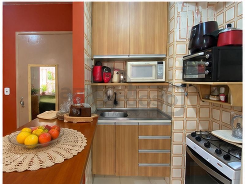 Kit / JK com 1 banheiro à venda no bairro Jardim Leopoldina, Porto Alegre