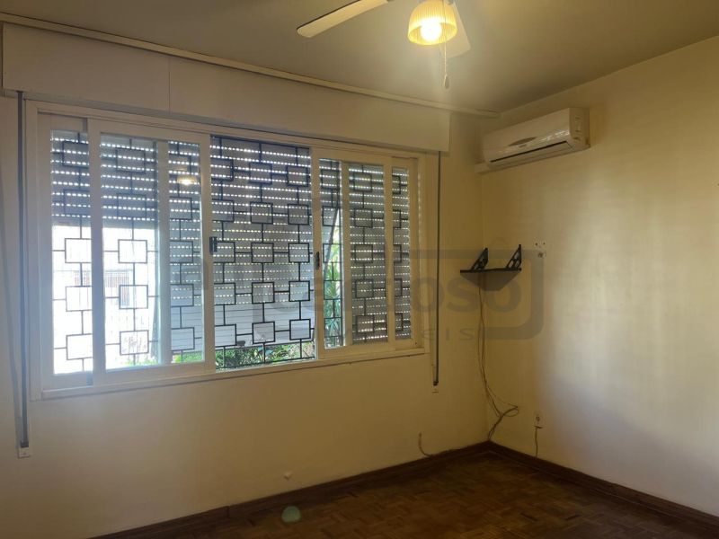 CASA TÉRREA COM 3 DORMITÓRIOS, SUÍTE E AMPLO ESPAÇO GOURMET NO BAIRRO SÃO SEBASTIÃO