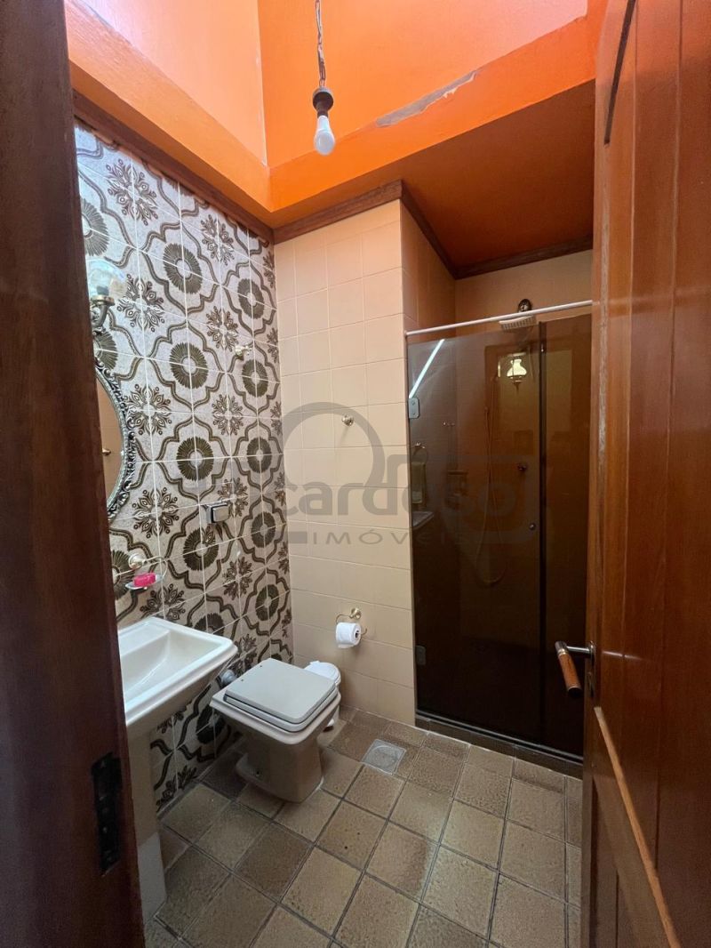 CASA TÉRREA COM 3 DORMITÓRIOS, SUÍTE E AMPLO ESPAÇO GOURMET NO BAIRRO SÃO SEBASTIÃO