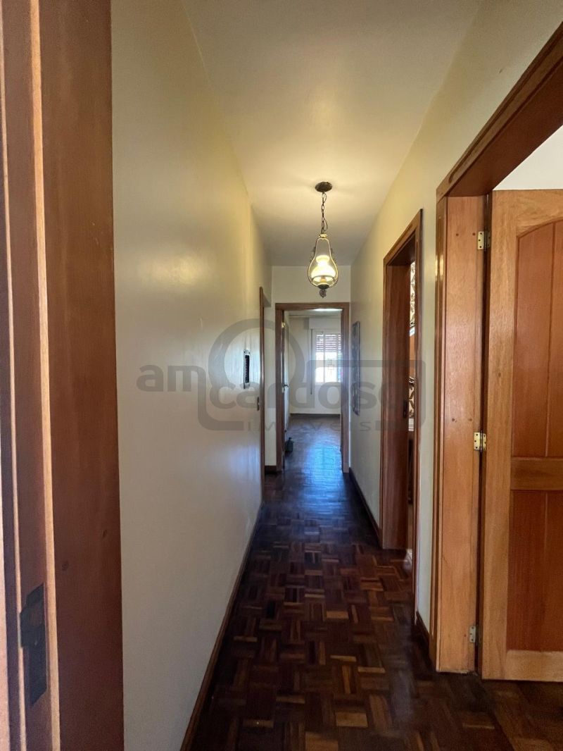 CASA TÉRREA COM 3 DORMITÓRIOS, SUÍTE E AMPLO ESPAÇO GOURMET NO BAIRRO SÃO SEBASTIÃO