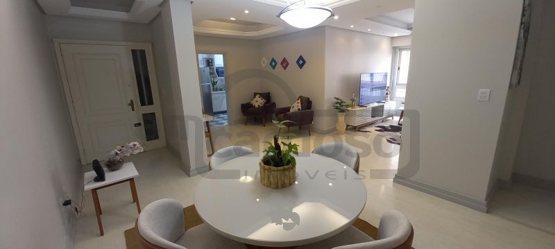 Apartamento com 3 quartos e 3 banheiros para alugar no bairro Jardim Lindoia, Porto Alegre