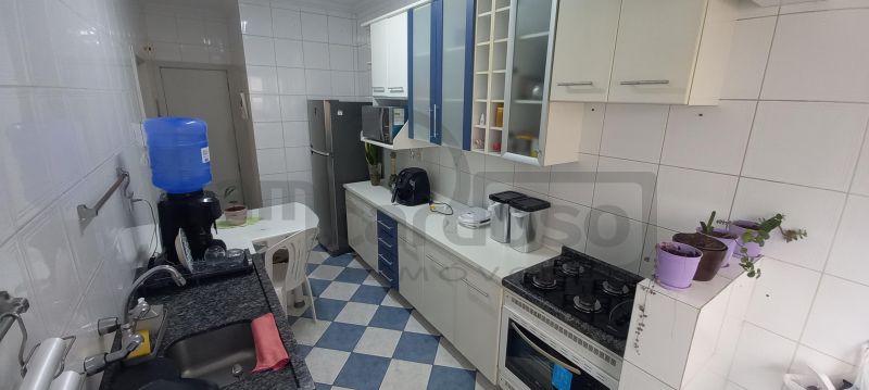 Apartamento com 3 quartos e 3 banheiros para alugar no bairro Jardim Lindoia, Porto Alegre