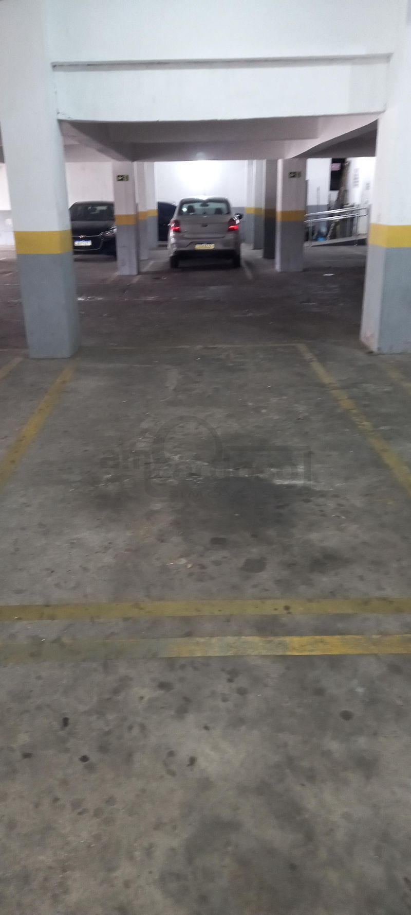 Apartamento com 3 quartos e 3 banheiros para alugar no bairro Jardim Lindoia, Porto Alegre