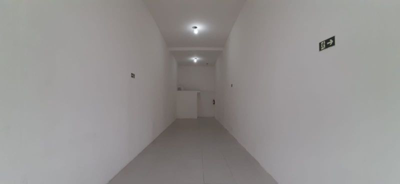 Loja com 1 banheiro e 77m² para alugar no bairro Cohab, Cachoeirinha