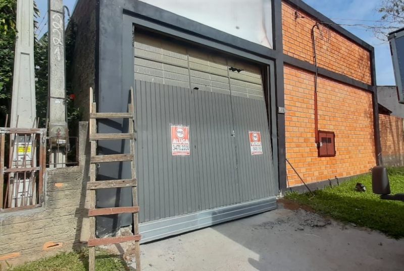 Pavilhão com 1 banheiro para alugar no bairro Parque Granja Esperanca, Cachoeirinha