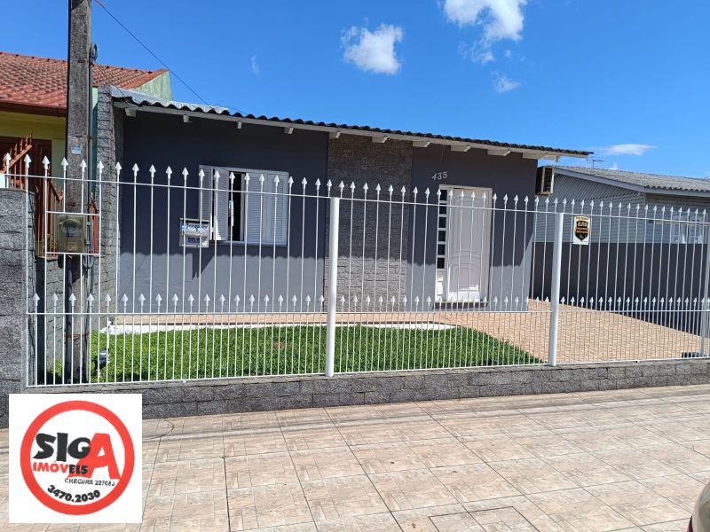 Casa com 3 quartos, 1 banheiro e 220m² à venda no bairro Vila Monte Carlo, Cachoeirinha