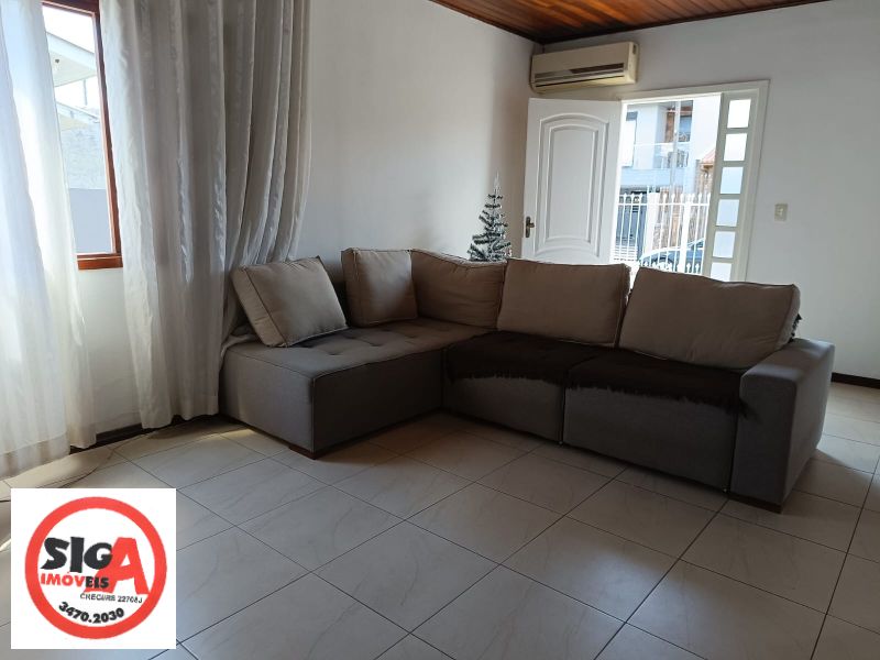 Casa com 3 quartos, 1 banheiro e 220m² à venda no bairro Vila Monte Carlo, Cachoeirinha