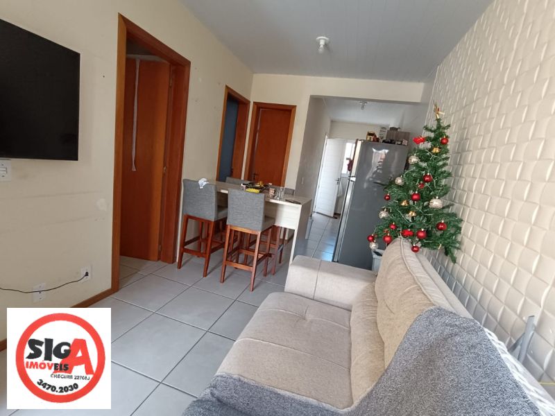 Casa com 2 quartos, 1 banheiro e 44m² à venda no bairro Chácara das Rosas, Cachoeirinha