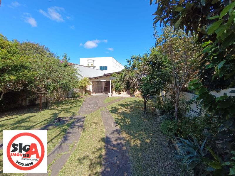 Casa com 3 quartos e 2 banheiros à venda no bairro Vila Parque Brasilia, Cachoeirinha