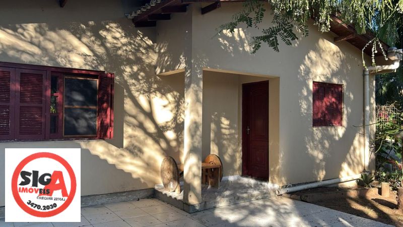 Casa com 3 quartos, 4 banheiros e 190m² à venda no bairro Chácara das Rosas, Cachoeirinha