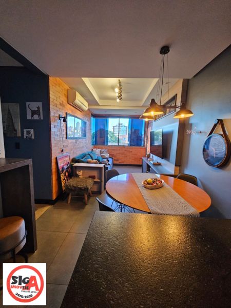 Apartamento com 2 quartos, 2 banheiros e 72m² à venda no bairro Vila Eunice Velha, Cachoeirinha