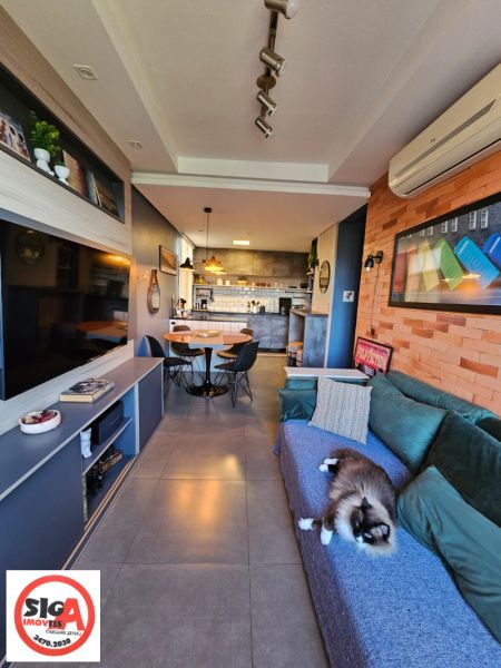 Apartamento com 2 quartos, 2 banheiros e 72m² à venda no bairro Vila Eunice Velha, Cachoeirinha