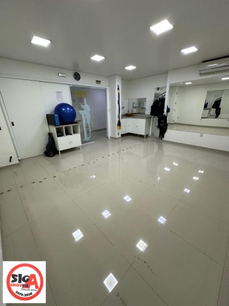 Loja com 245m² à venda no bairro Vila Cachoeirinha, Cachoeirinha
