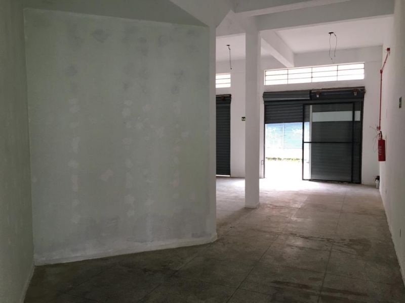 Loja com 1 banheiro e 70m² para alugar no bairro Vila Eunice Velha, Cachoeirinha