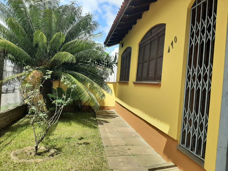 Casa para alugar no bairro Vila Monte Carlo, Cachoeirinha