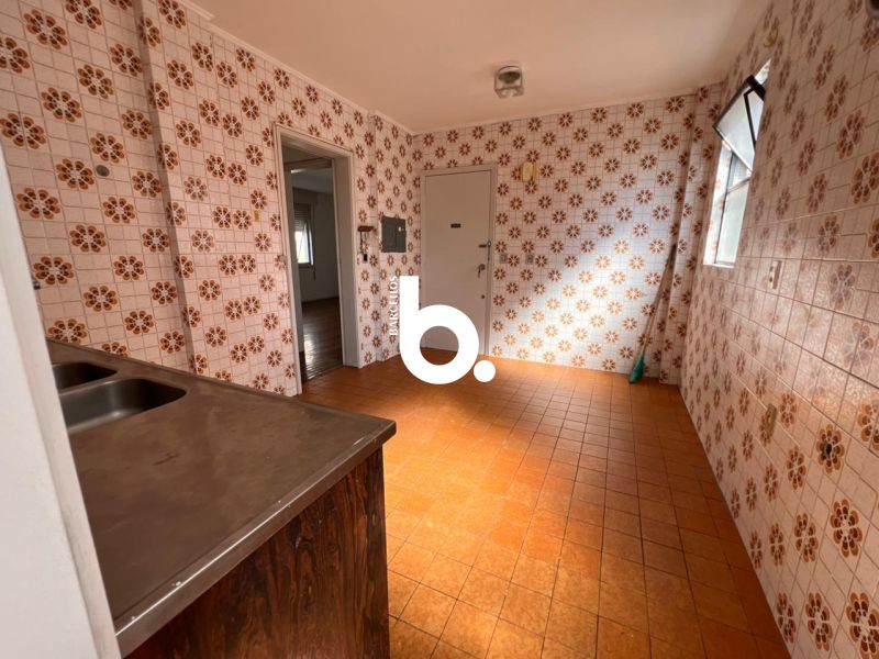 Apto com 3 quartos, 3 banheiros e 139m² para alugar no bairro Independencia, Porto Alegre