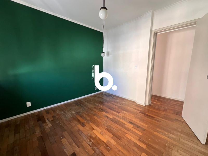 Apto com 3 quartos, 3 banheiros e 139m² para alugar no bairro Independencia, Porto Alegre