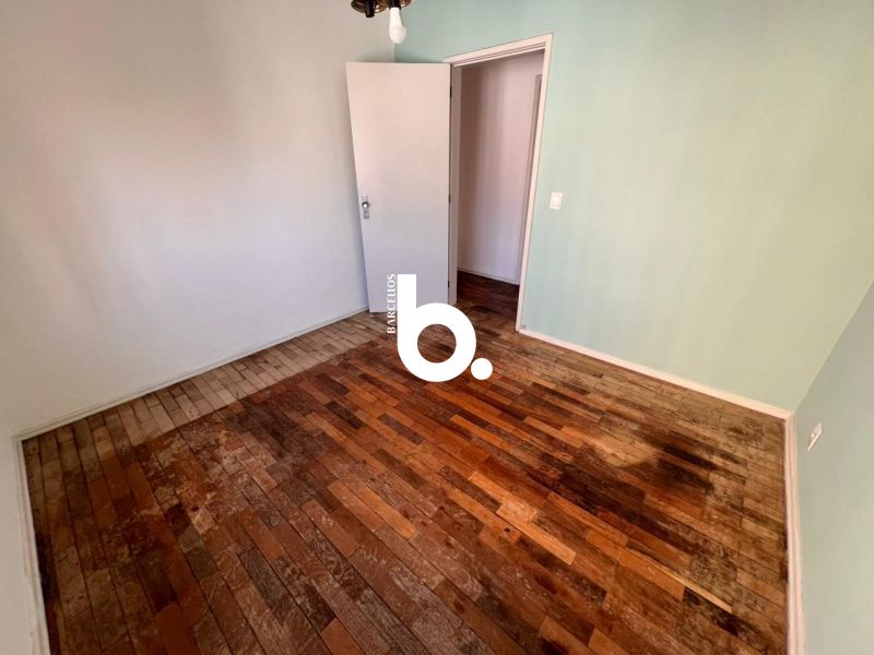 Apto com 3 quartos, 3 banheiros e 139m² para alugar no bairro Independencia, Porto Alegre