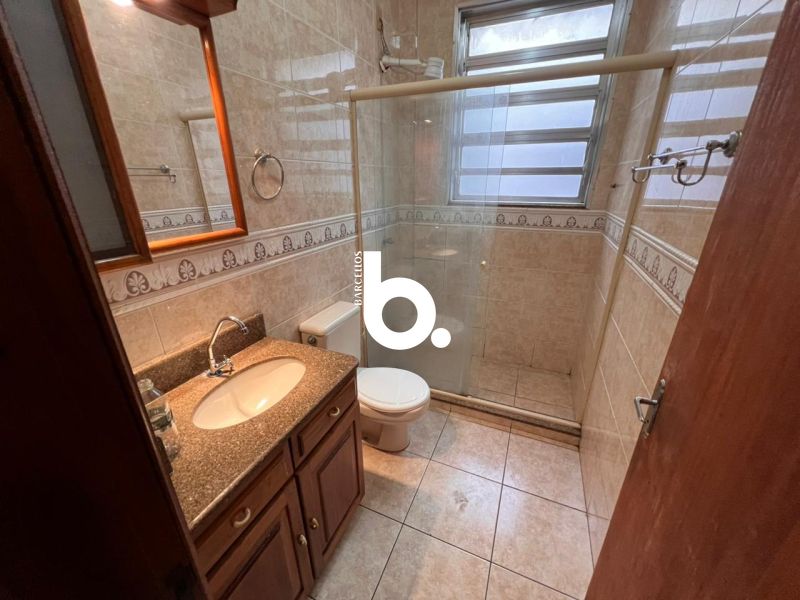 Apartamento de 2 dormitórios à venda no Centro Histórico de Porto Alegre.